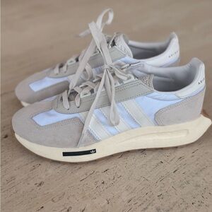 Adidas Originals Retropy E5, light grey/ ivory / white, M7.5/W8.5
